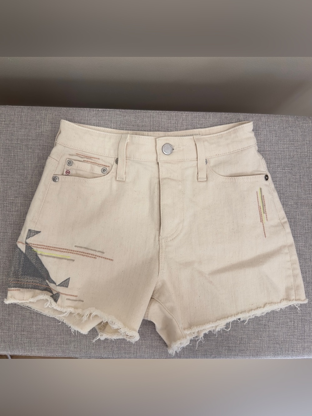 AG Alexis Cream Shorts Frayed Hem Geometric Print | Women’s Size 24